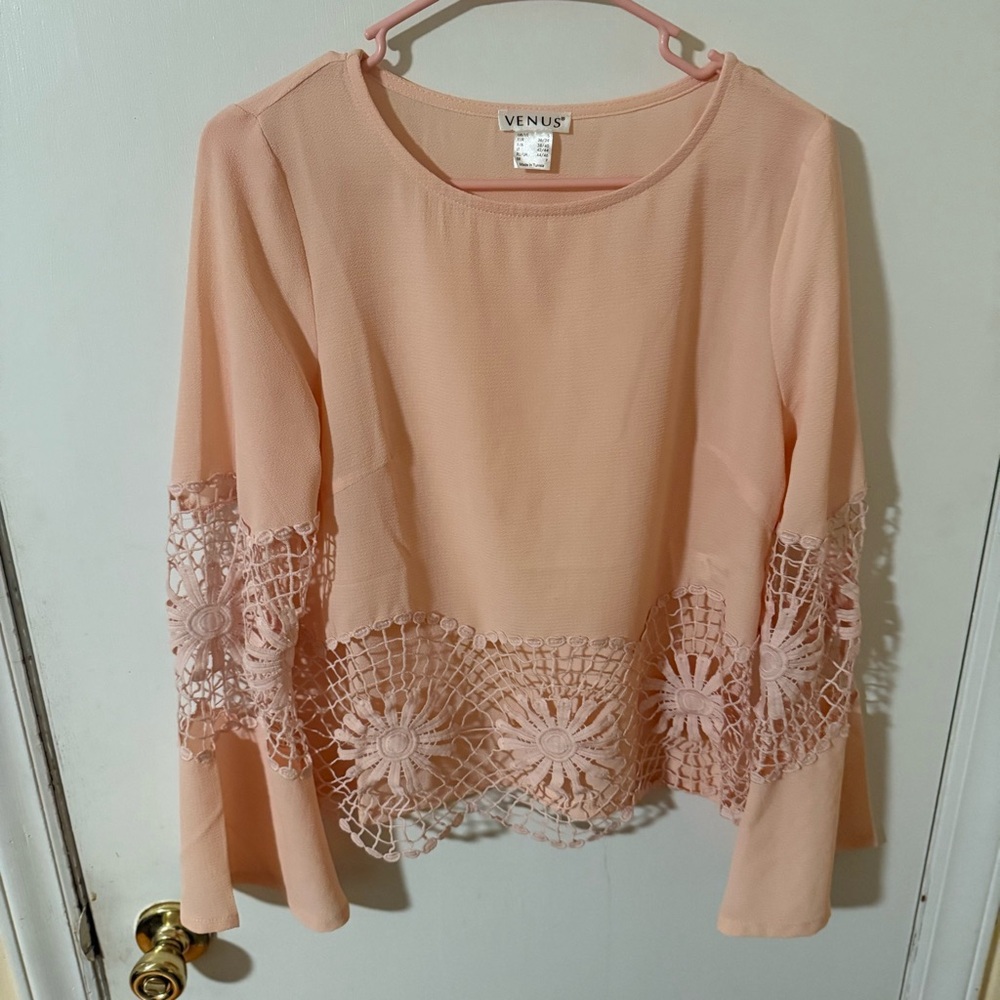Venus size small shirt